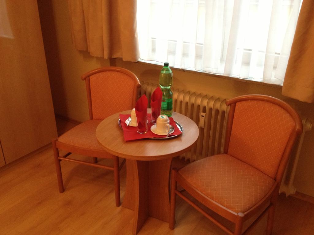 Hotel Alleenhof Frankfurt am Main Room photo